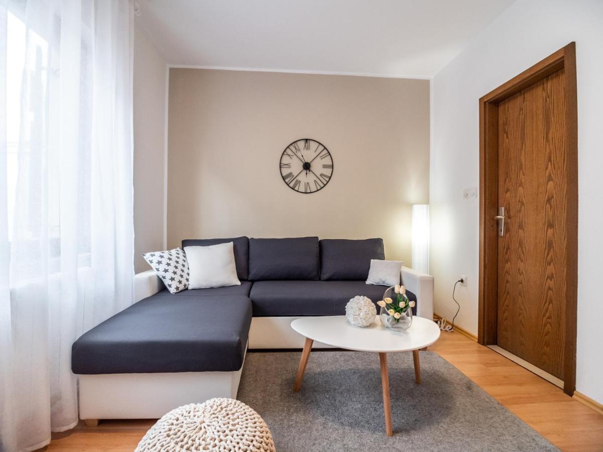 Apartments Antonio Medulin Bagian luar foto