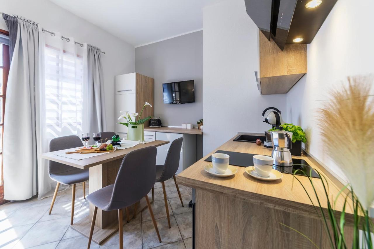 Apartments Antonio Medulin Bagian luar foto